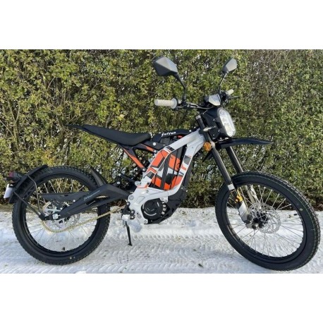 Sur-Ron Light Bee L1eX stříbrný 38Ah, homologovaný elektromotocykl