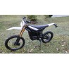 Talaria Komodo L3e 32kW, černá bílá, elektrická enduro motorka